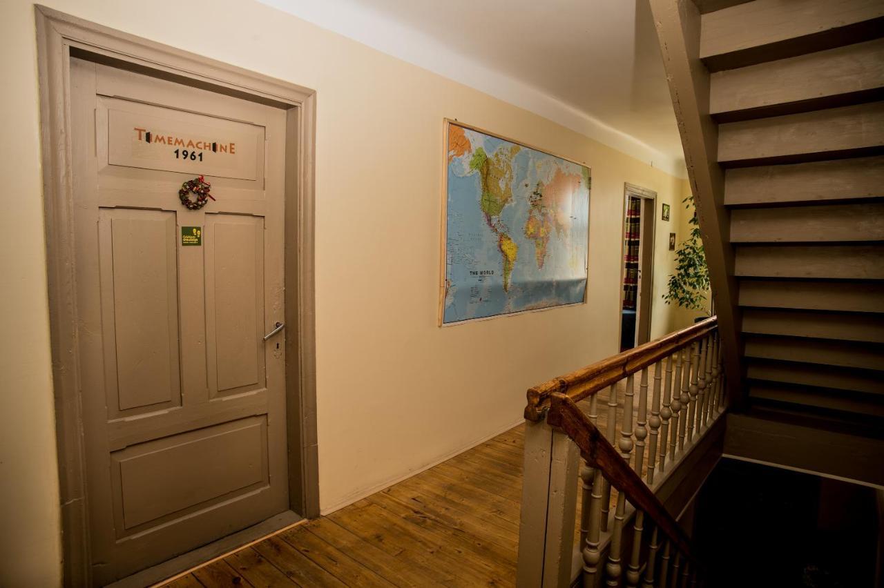 Timemachine Apartment Валмиера Экстерьер фото